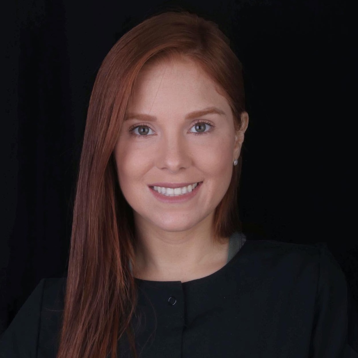 Retrato de la Dra. Natacha Flor Hidrovo